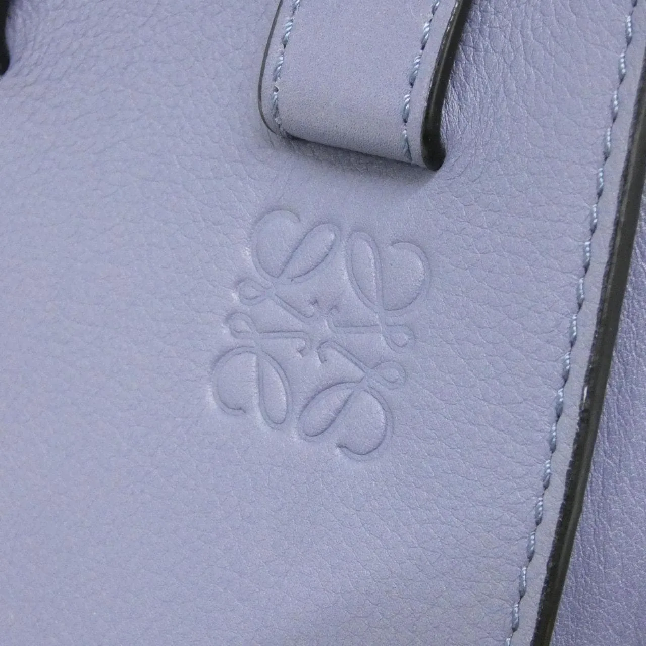 LOEWE Hammock 387 30 S35 Shoulder 4