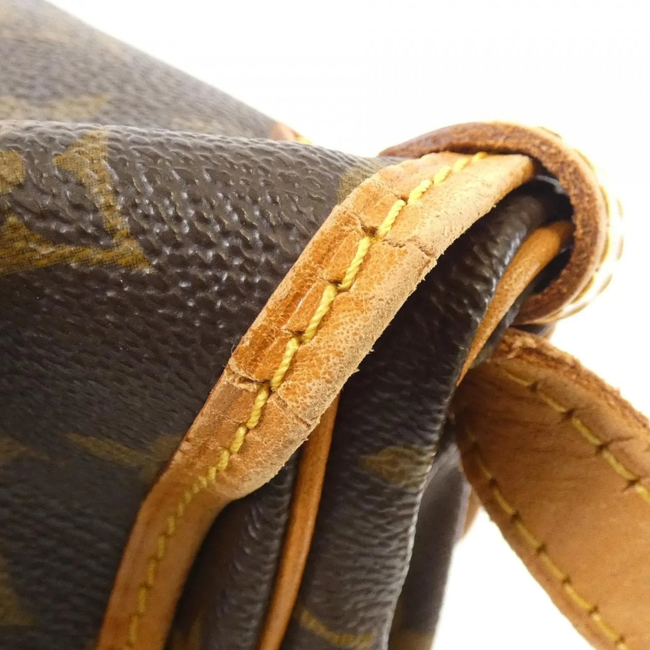 LOUIS VUITTON Saumur M42256 Shoulder Monogram Black Monogram Rank B - Thumbnail 7