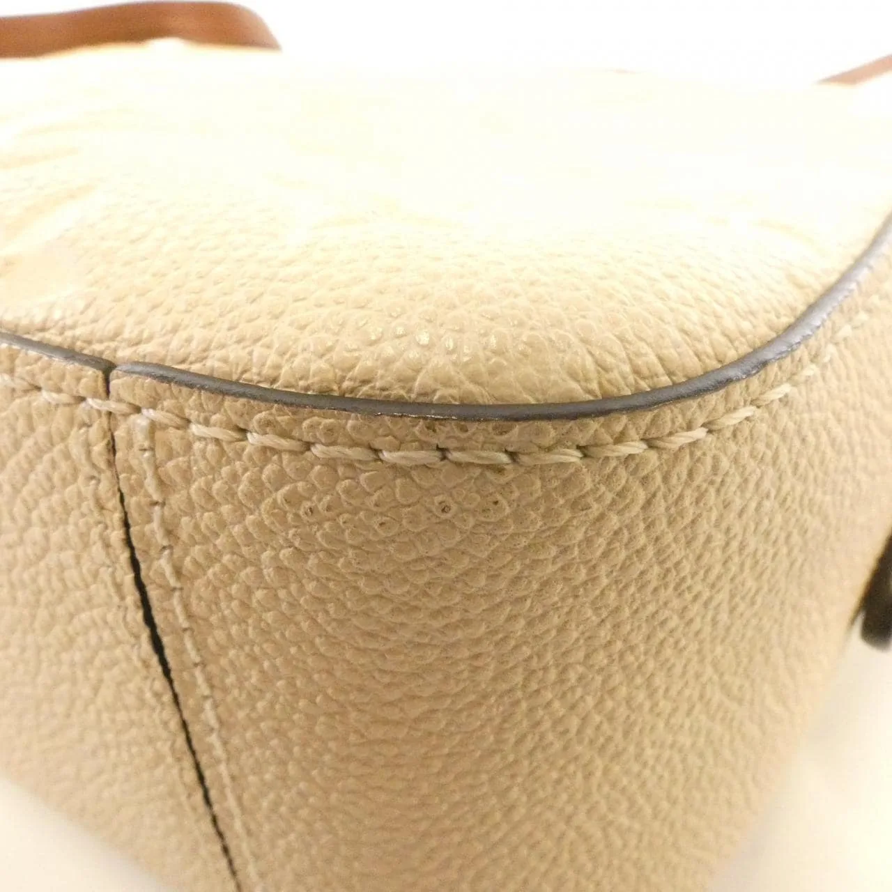LOUIS VUITTON M44597 肩背包 Monogram 3