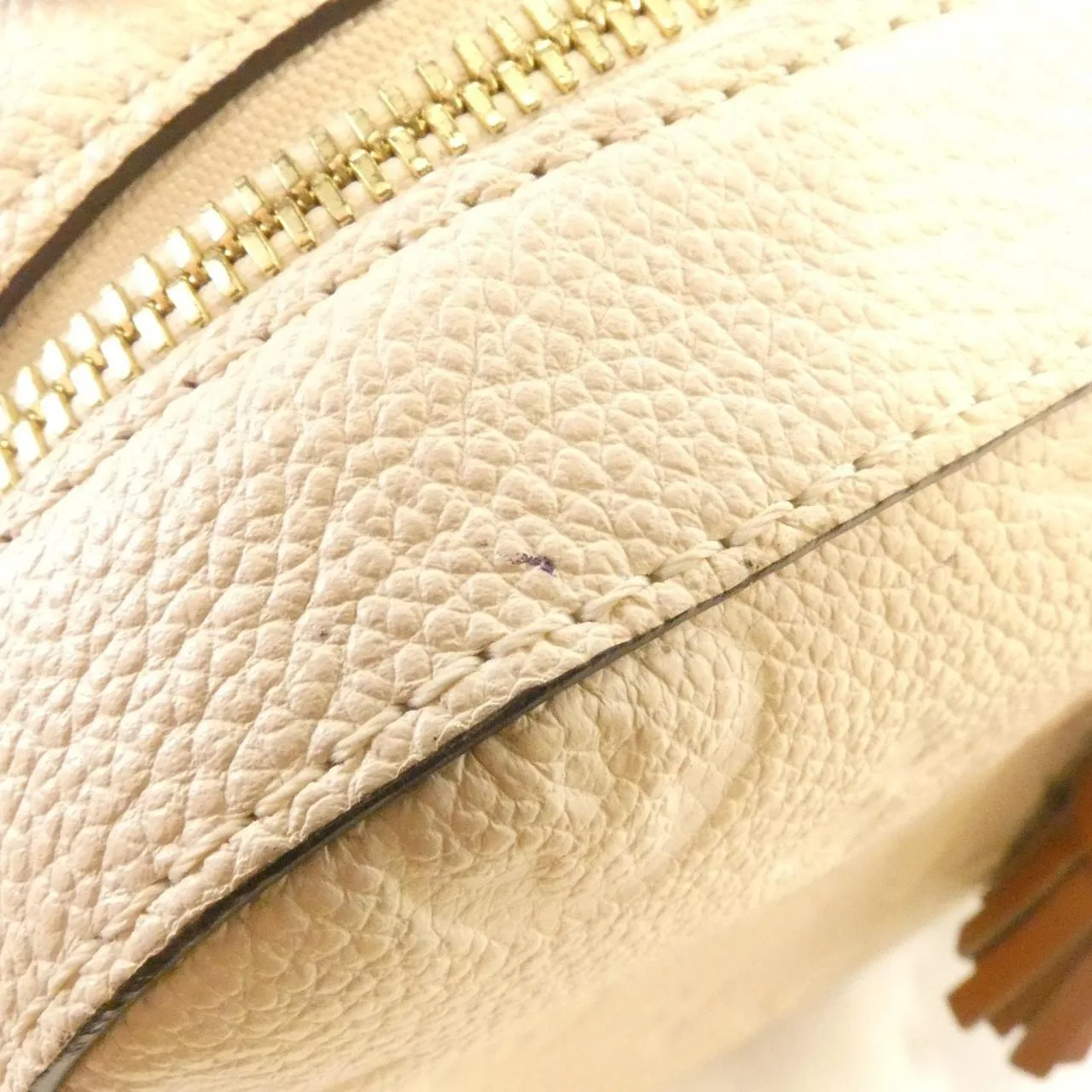 LOUIS VUITTON M44597 肩背包 Monogram 4