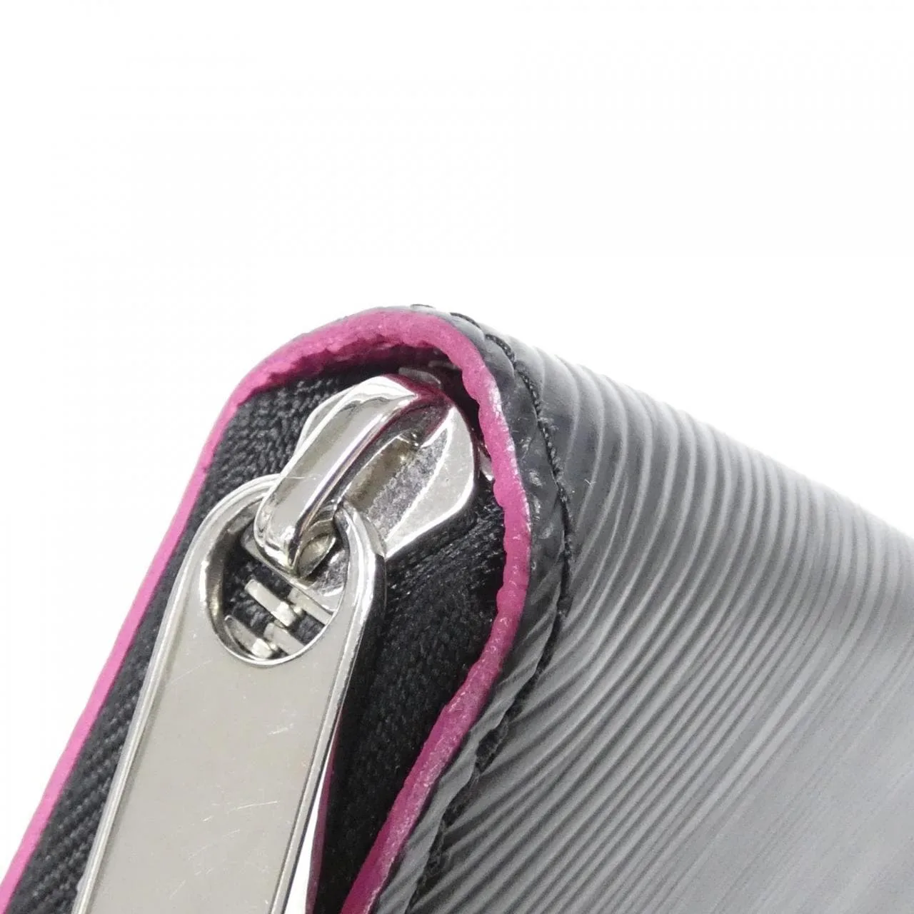 LOUIS VUITTON M64838 Wallet Epi 黑色 Epi 中古品A - 縮圖 4