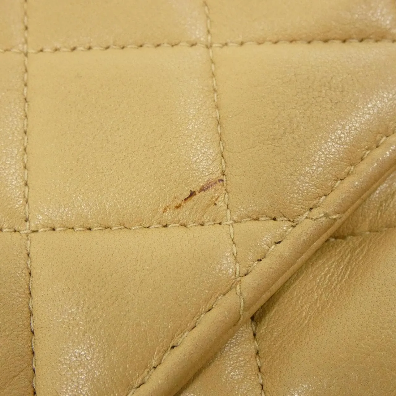 CHANEL 肩背包 羊皮 米色 羊皮 中古品B - 縮圖 6