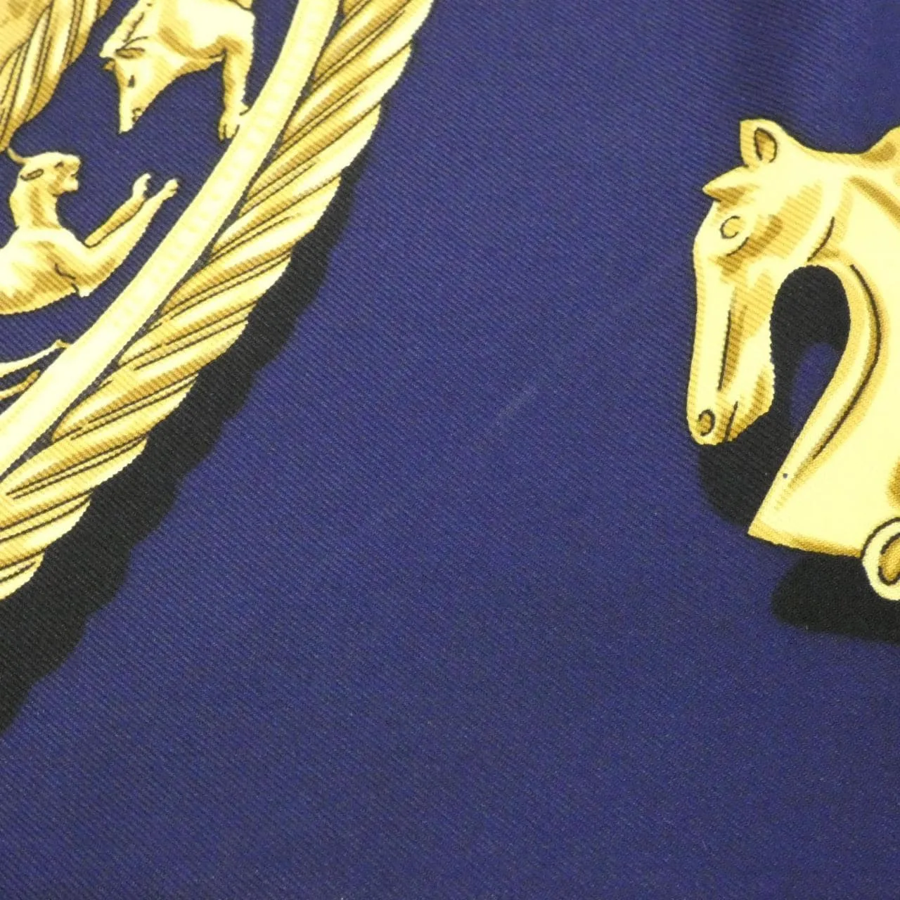 HERMES Scarf Gold Rank A - Thumbnail 4