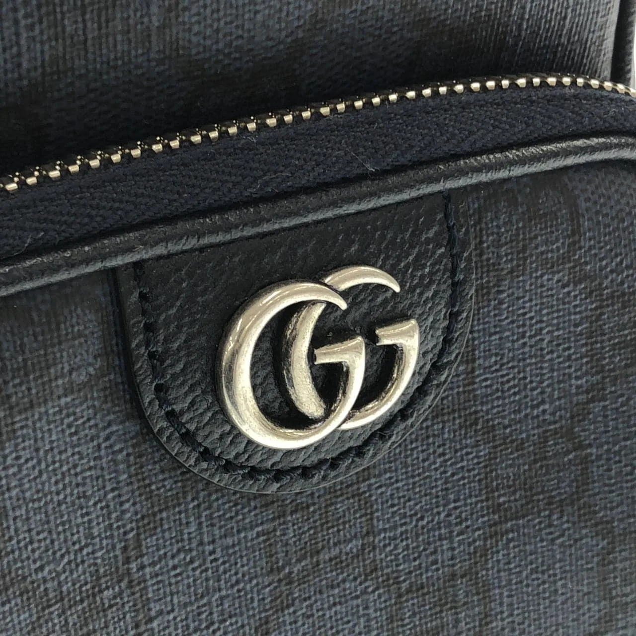 GUCCI 752565 UULHK 肩背包 帆布 黑色 帆布 中古品A - 縮圖 4