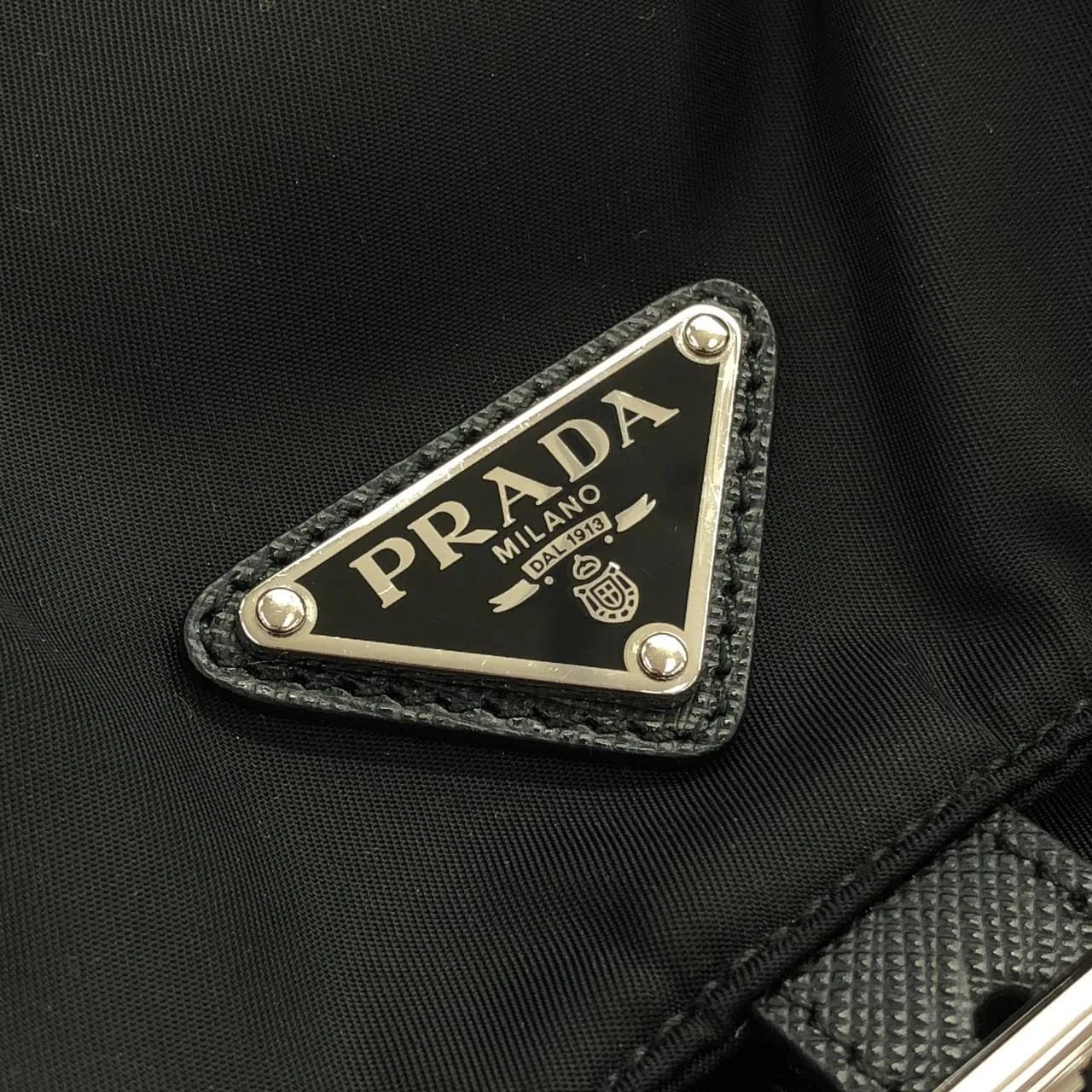 PRADA 1BZ811 背包 黑色 中古品A - 縮圖 4