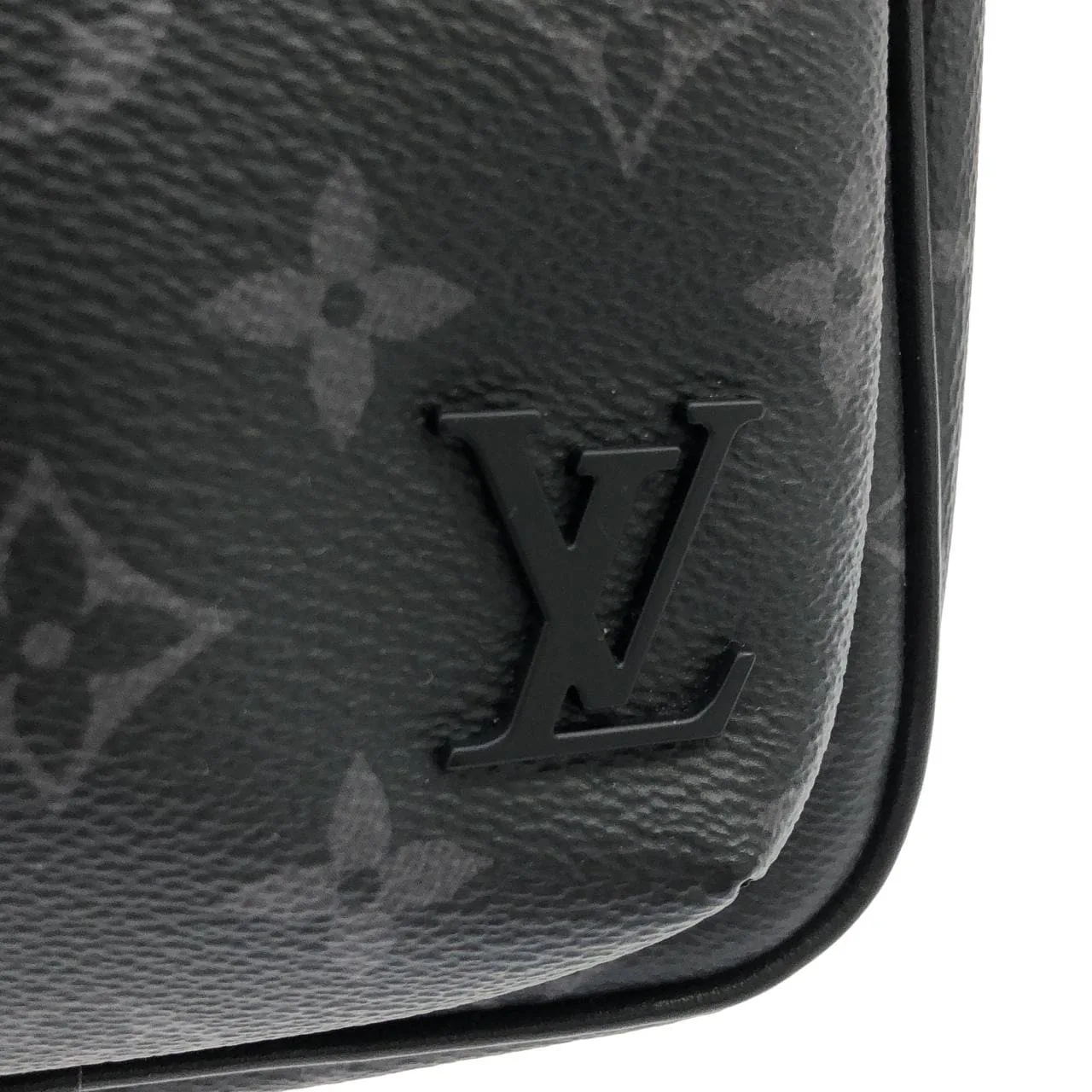 LOUIS VUITTON Avenue M47137 Shoulder Monogram Black Monogram Rank A - Thumbnail 4
