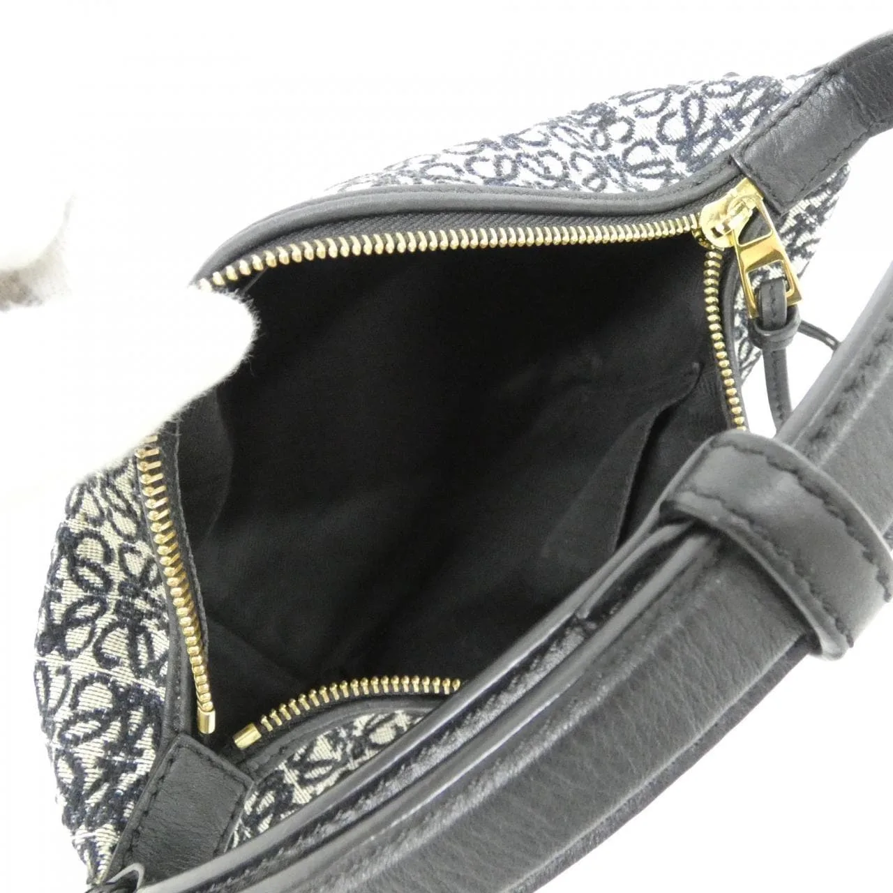 LOEWE A906K75X06 Handbag Canvas Black Canvas Rank A - Thumbnail 8