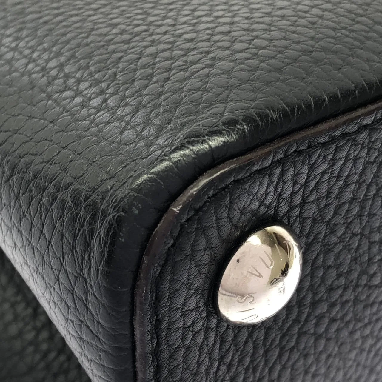 LOUIS VUITTON Capucines N92040 Handbag Leather 3