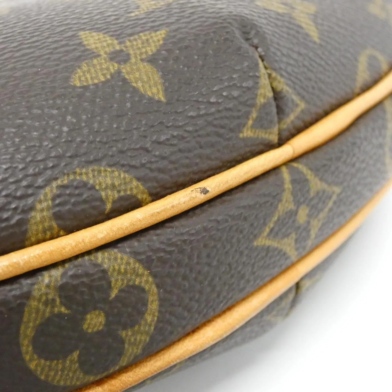 LOUIS VUITTON Pochette M51510 Shoulder Monogram 2