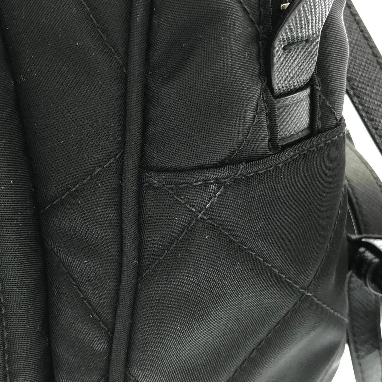 PRADA 1BZ066 背包 黑色 中古品A - 縮圖 4