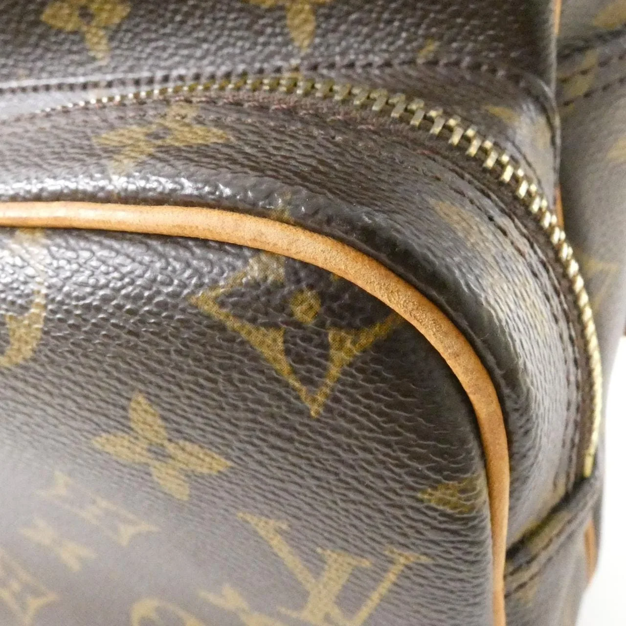 LOUIS VUITTON Nile M45244 Shoulder Monogram 黑色 Monogram 中古品B - 縮圖 4