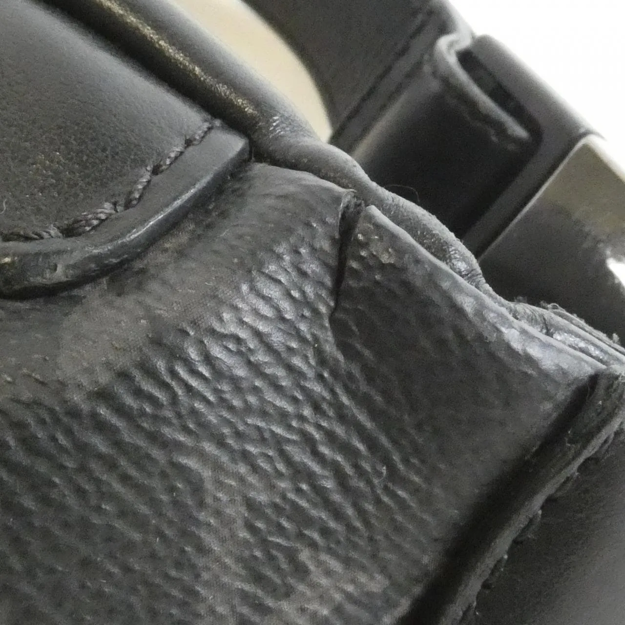 LOUIS VUITTON Discovery M44336 Shoulder Monogram 黑色 Monogram 中古品B - 縮圖 4