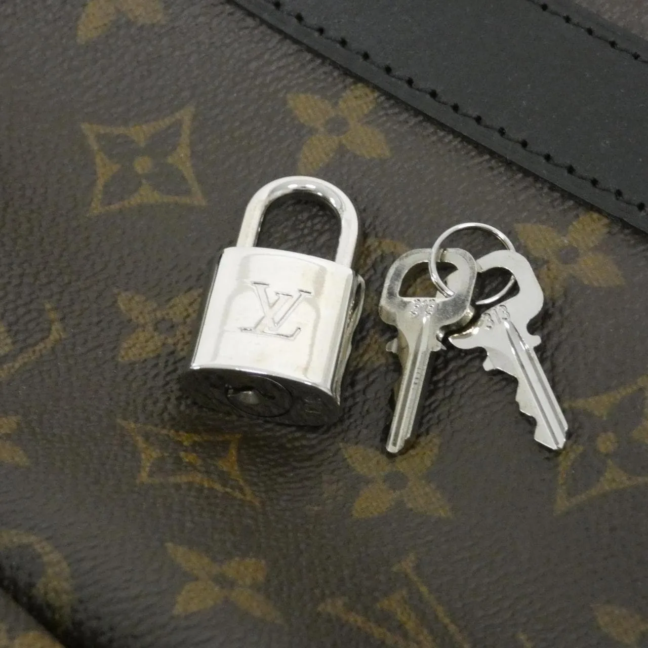 LOUIS VUITTON Keepall M56714 Boston Monogram 黑色 Monogram 中古品A - 縮圖 7
