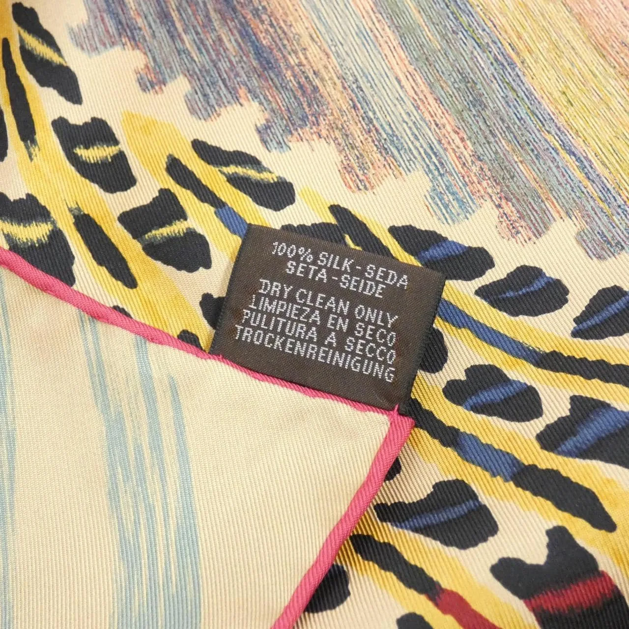 HERMES Scarf 3