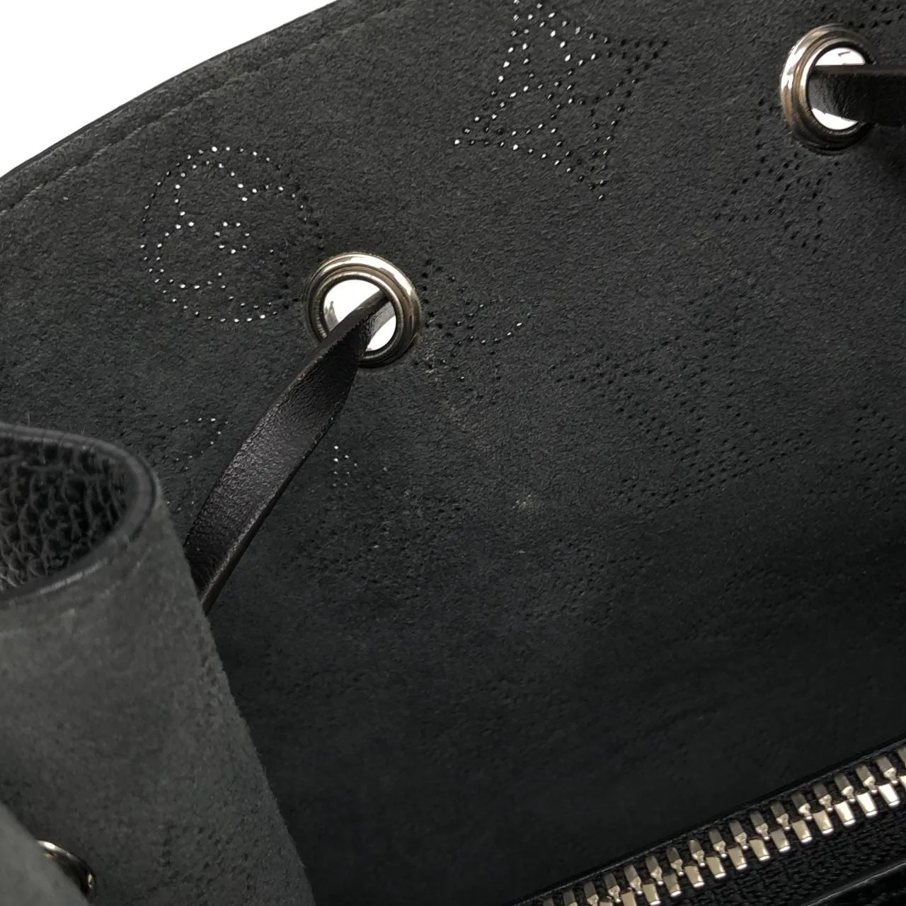 LOUIS VUITTON Mahina M55800 Shoulder Black Rank A - Thumbnail 10