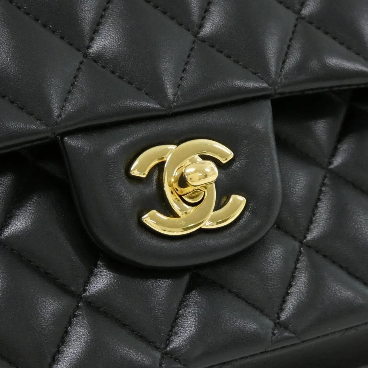 CHANEL Matelasse 1112 Shoulder Lambskin 黑色 羊皮 中古品A - 縮圖 5