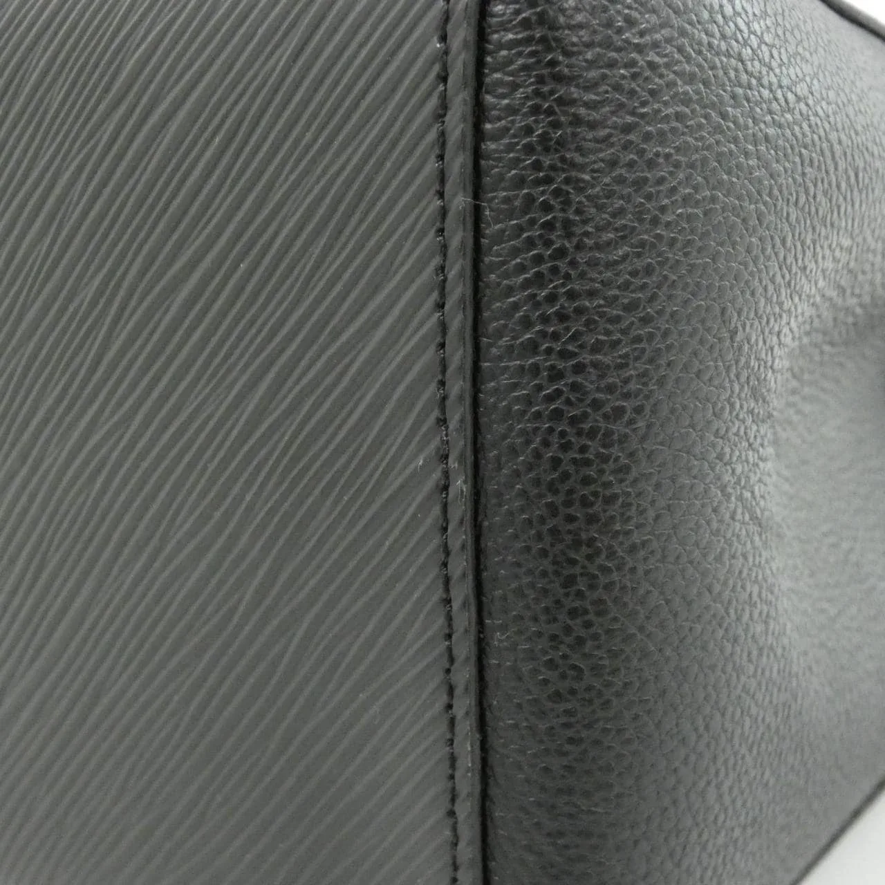 LOUIS VUITTON M59954 Tote Epi 3