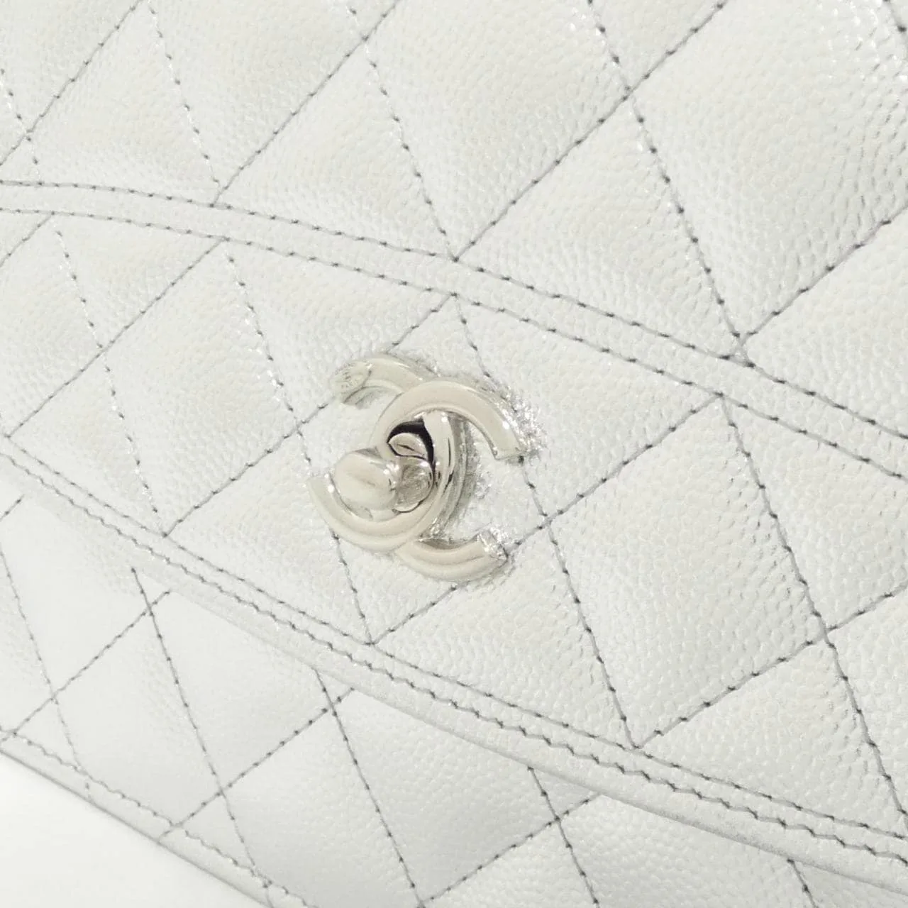 CHANEL AP4406 Backpack Grained Calfskin 銀色 荔枝紋牛皮 中古品A - 縮圖 4