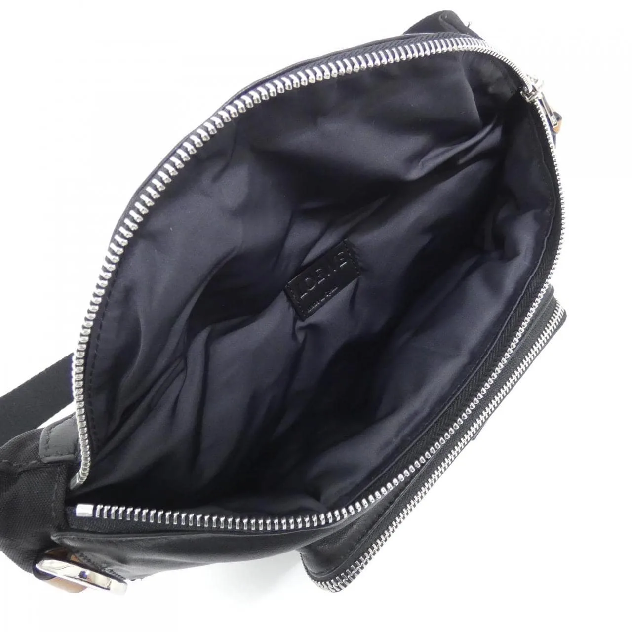 LOEWE 335 73 W75 肩背包 尼龍