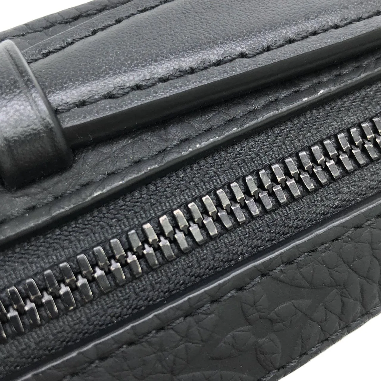 LOUIS VUITTON M59163 Shoulder Monogram Black Monogram Rank A - Thumbnail 4