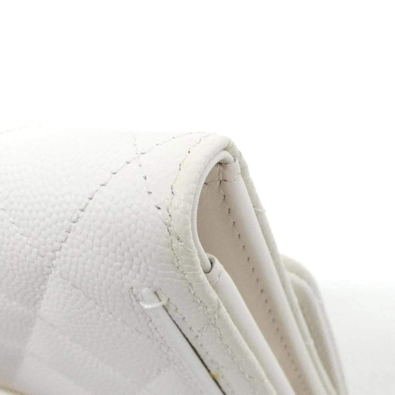CHANEL Timeless Classic AP0231 Wallet Grained Calfskin White Grained Calfskin Rank A - Thumbnail 3