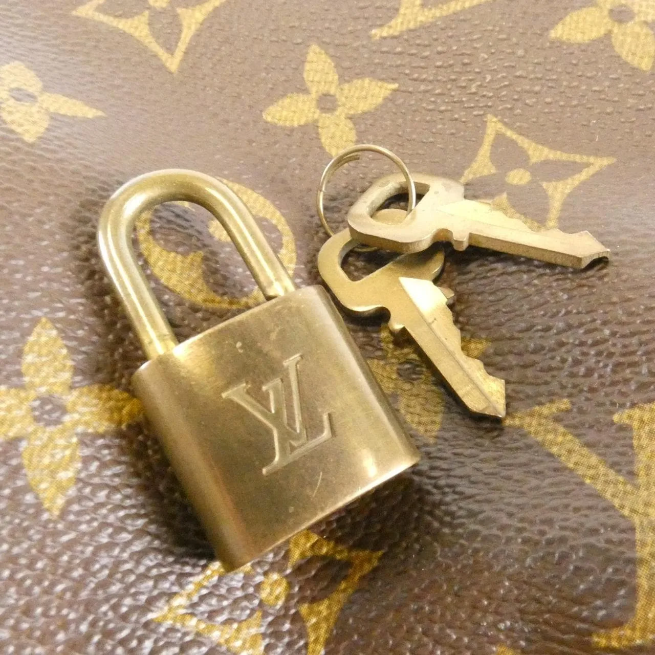 LOUIS VUITTON Keepall M41426 Boston Monogram Black Monogram Rank B - Thumbnail 2