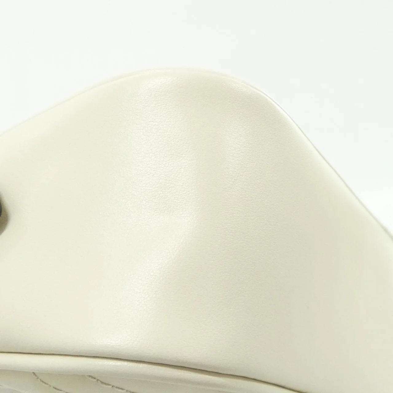 GUCCI Marmont 447632 DTD1T Shoulder Leather 黑色 皮革 中古品A - 縮圖 3