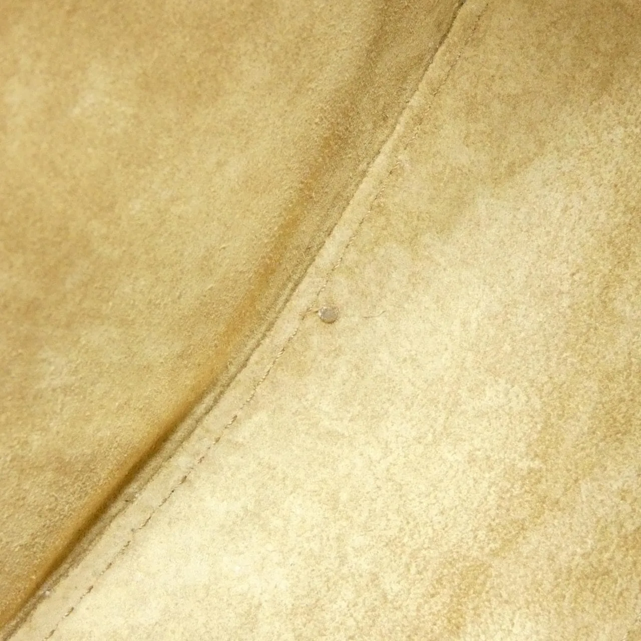 LOEWE A923PM1X01 肩背包