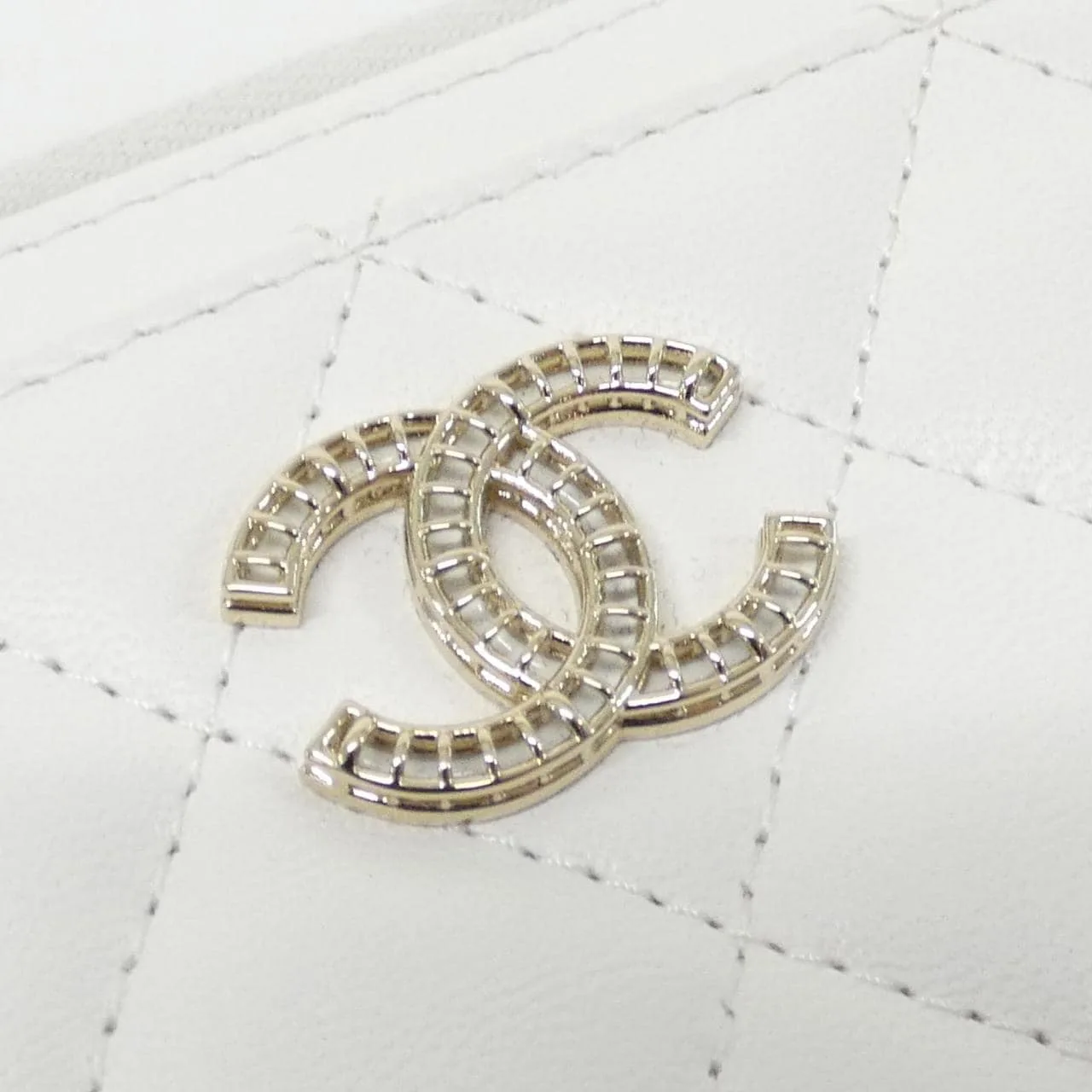 CHANEL AP4490 Card Case Lambskin White Lambskin Rank A - Thumbnail 6