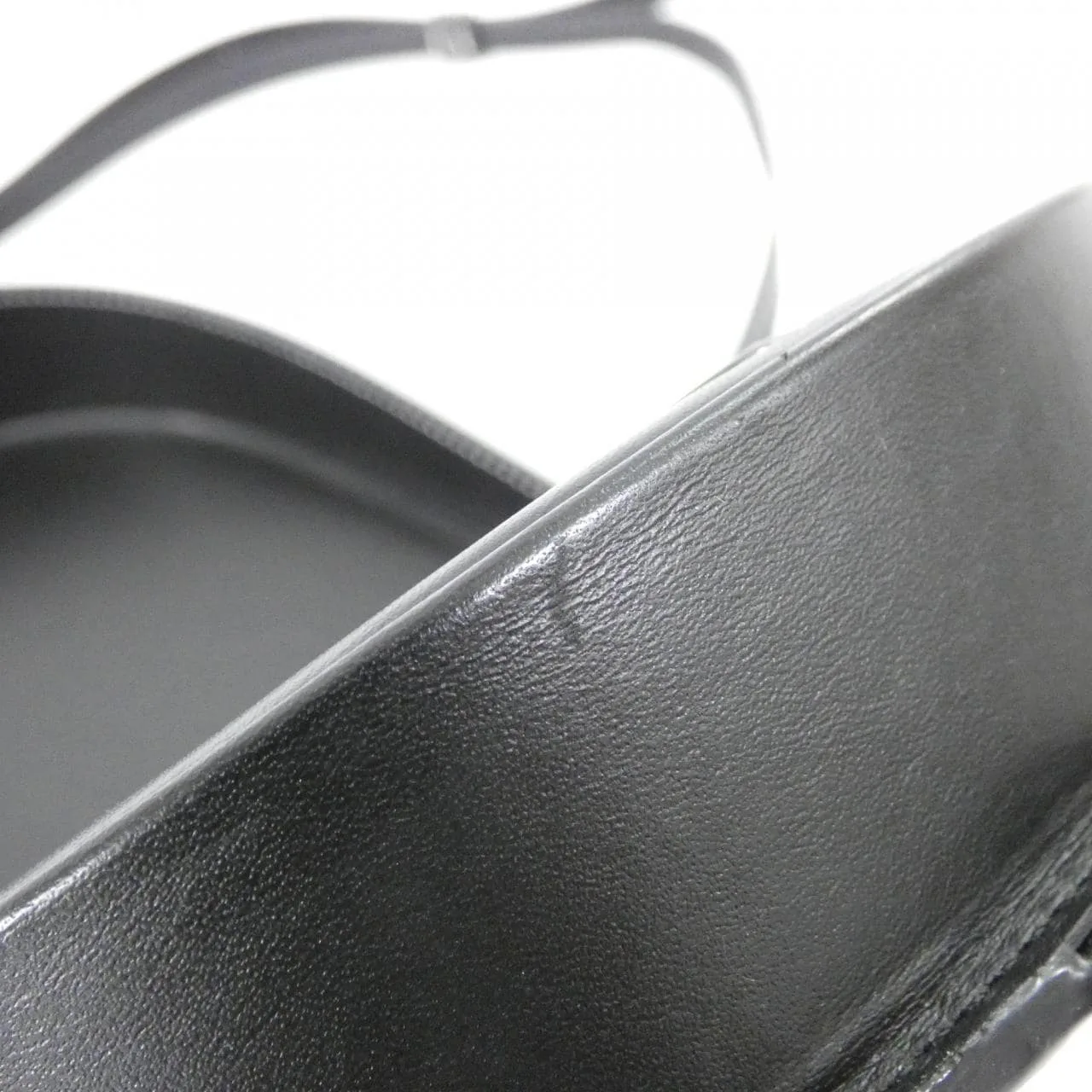 LOEWE 109 54 V01 肩背包