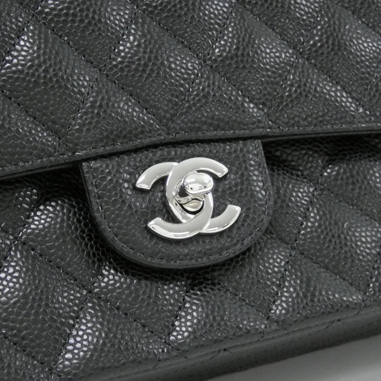 CHANEL Matelasse 1112 Shoulder Grained Calfskin 4
