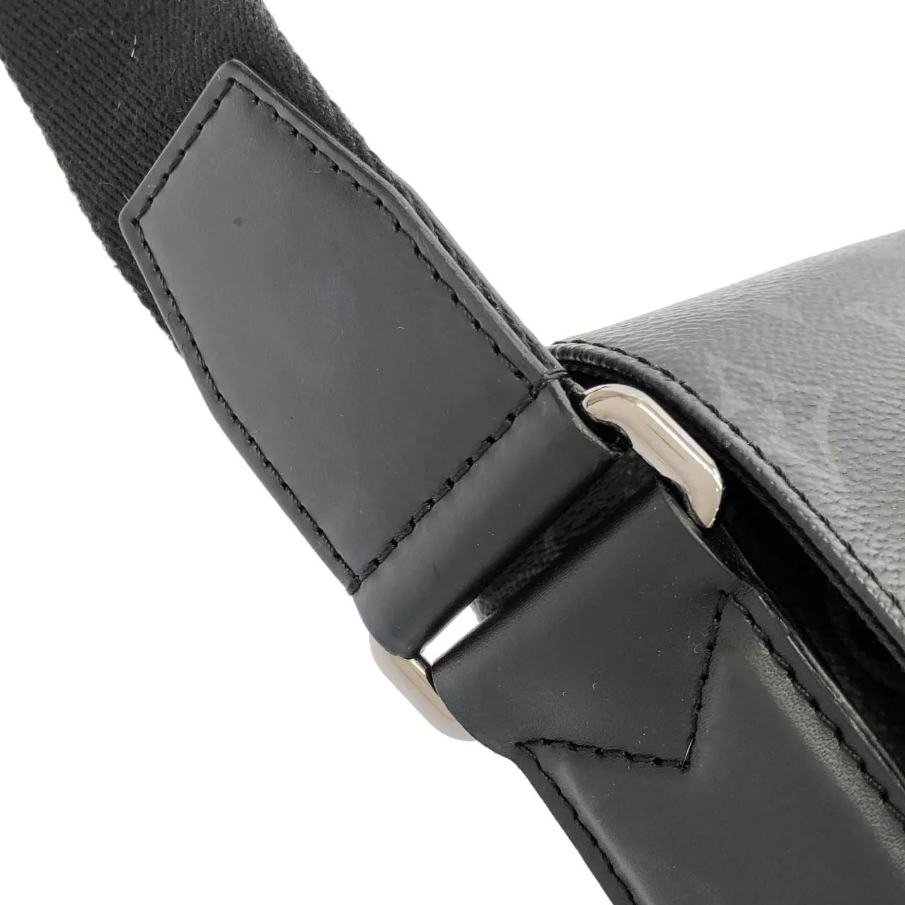 LOUIS VUITTON District M44000 Shoulder Monogram Black Monogram Rank A - Thumbnail 5