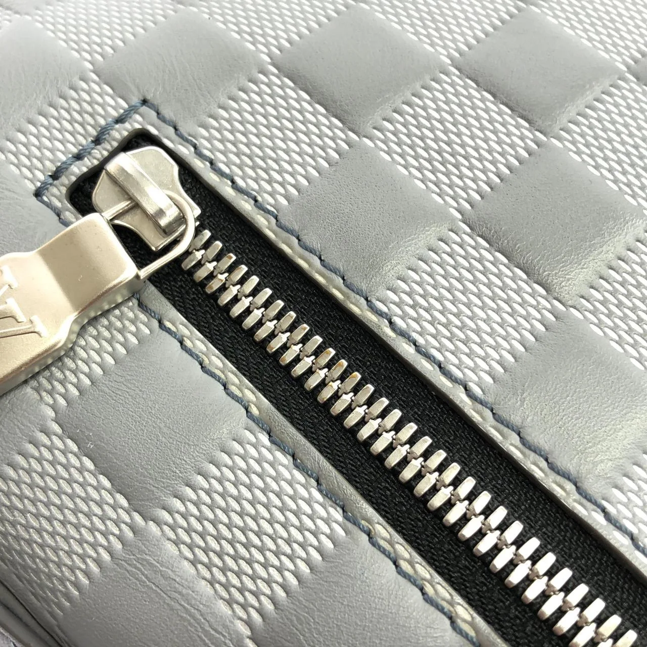 LOUIS VUITTON Discovery N40121 Shoulder Damier Silver Damier Rank A - Thumbnail 5