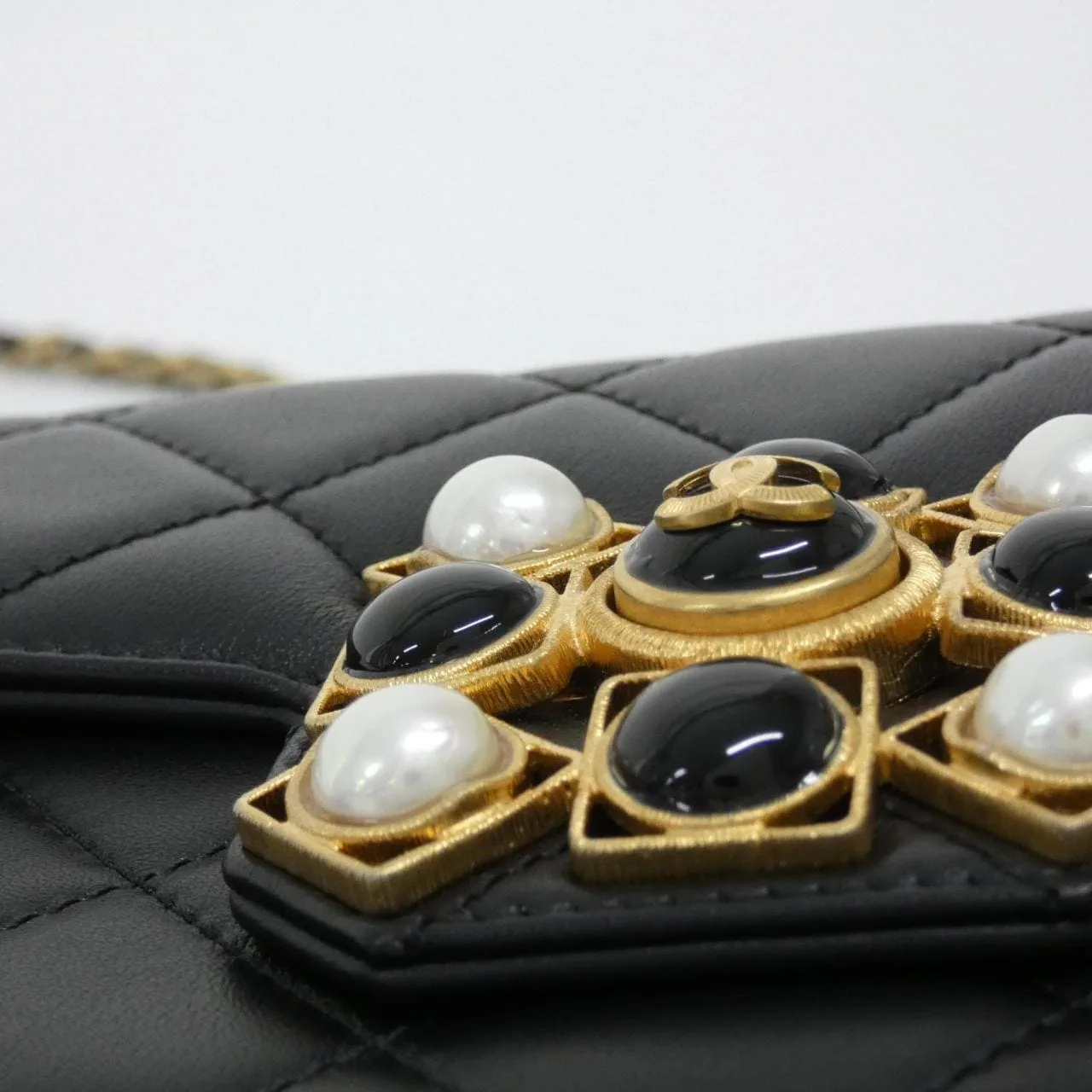 CHANEL Chanel 19 AS1889 Handbag Black Rank A - Thumbnail 6