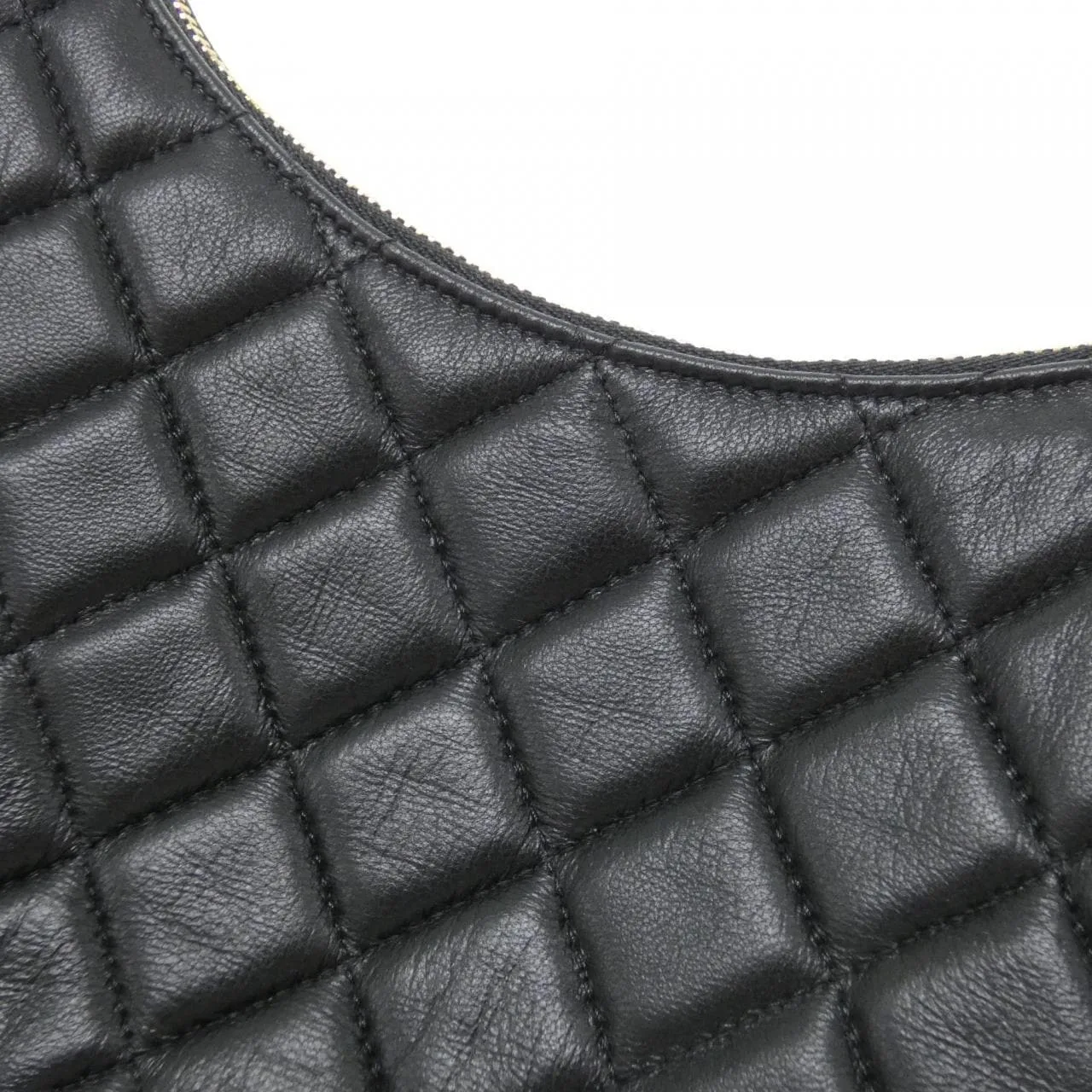 CHANEL Chanel 22 AS3917 肩背包 羊皮 黑色 羊皮 中古品A - 縮圖 4