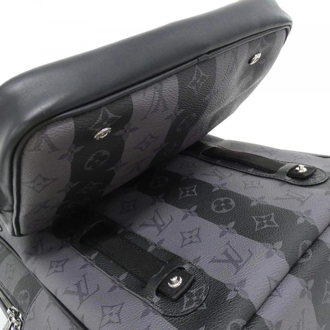 LOUIS VUITTON Eclipse M45962 Backpack Monogram Black Monogram Rank A - Thumbnail 6