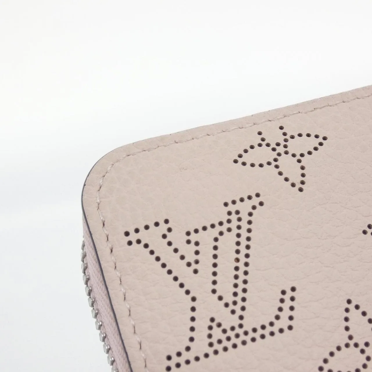 LOUIS VUITTON Mahina M82755 銀包 黑色 中古品A - 縮圖 5