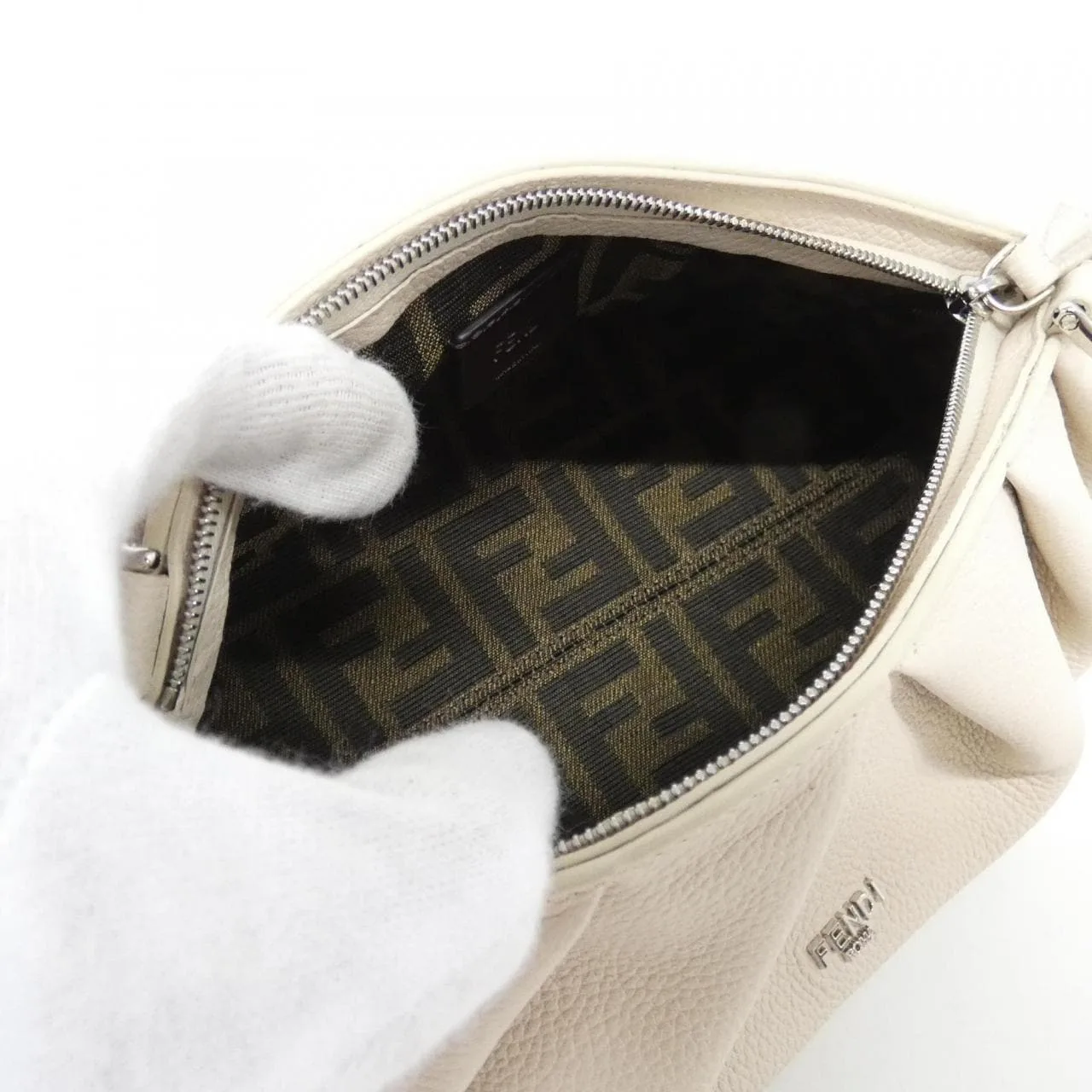 FENDI Baguette 7VA666 APDR 肩背包 皮革