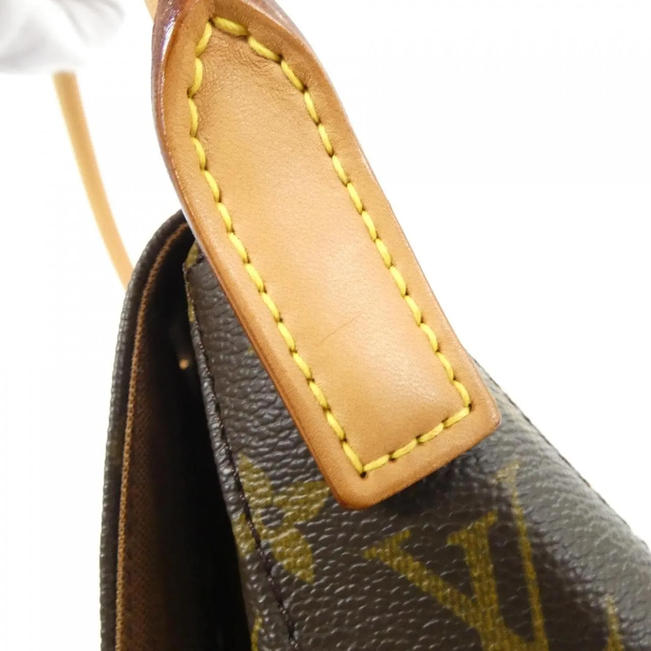 LOUIS VUITTON Looping M51147 Shoulder Monogram Black Monogram Rank A - Thumbnail 4