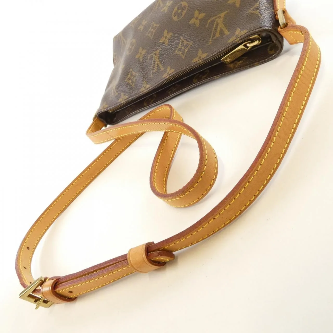 LOUIS VUITTON Trotteur M51240 Shoulder Monogram Black Monogram Rank B - Thumbnail 7