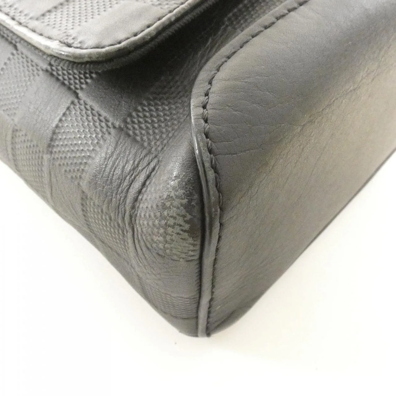 LOUIS VUITTON District N41033 Shoulder Damier 3
