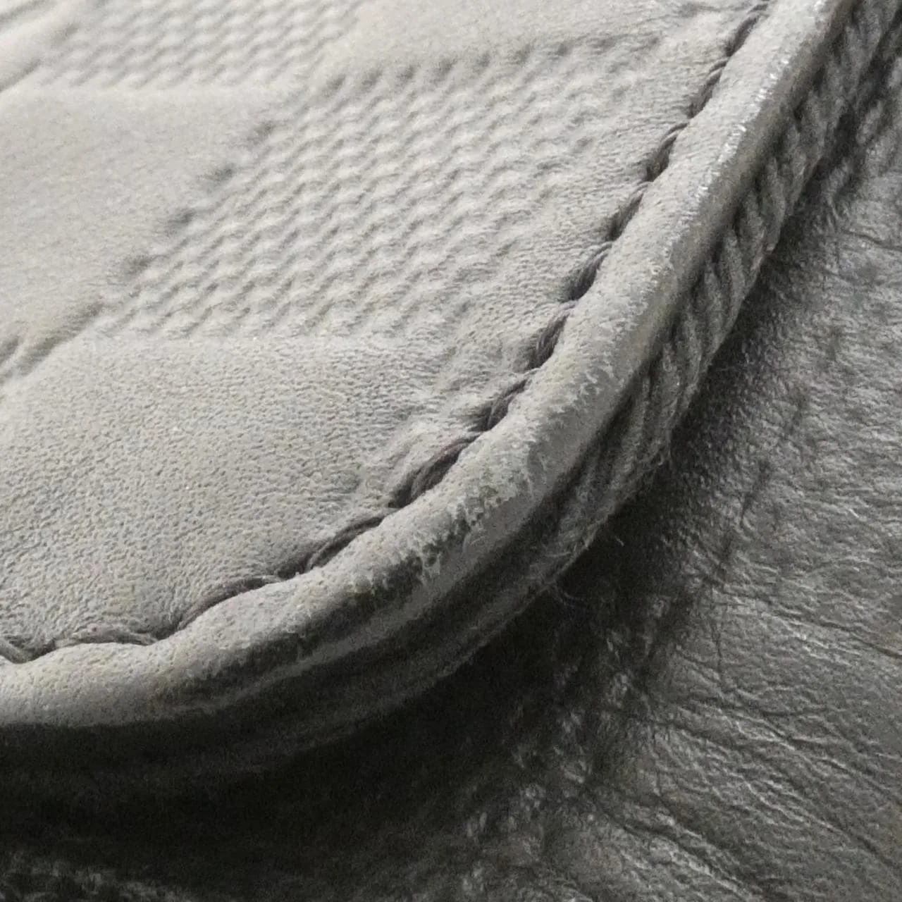 LOUIS VUITTON District N41033 Shoulder Damier 4