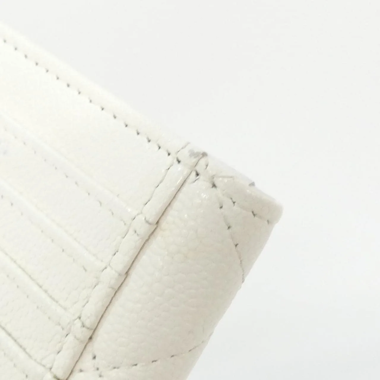 CHANEL Timeless Classic AP3179 Card Case Grained Calfskin White Grained Calfskin Rank B - Thumbnail 4
