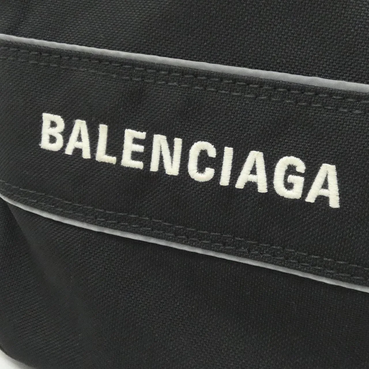 BALENCIAGA Neo Classic 638657 2HFNX 手提包 尼龍 4