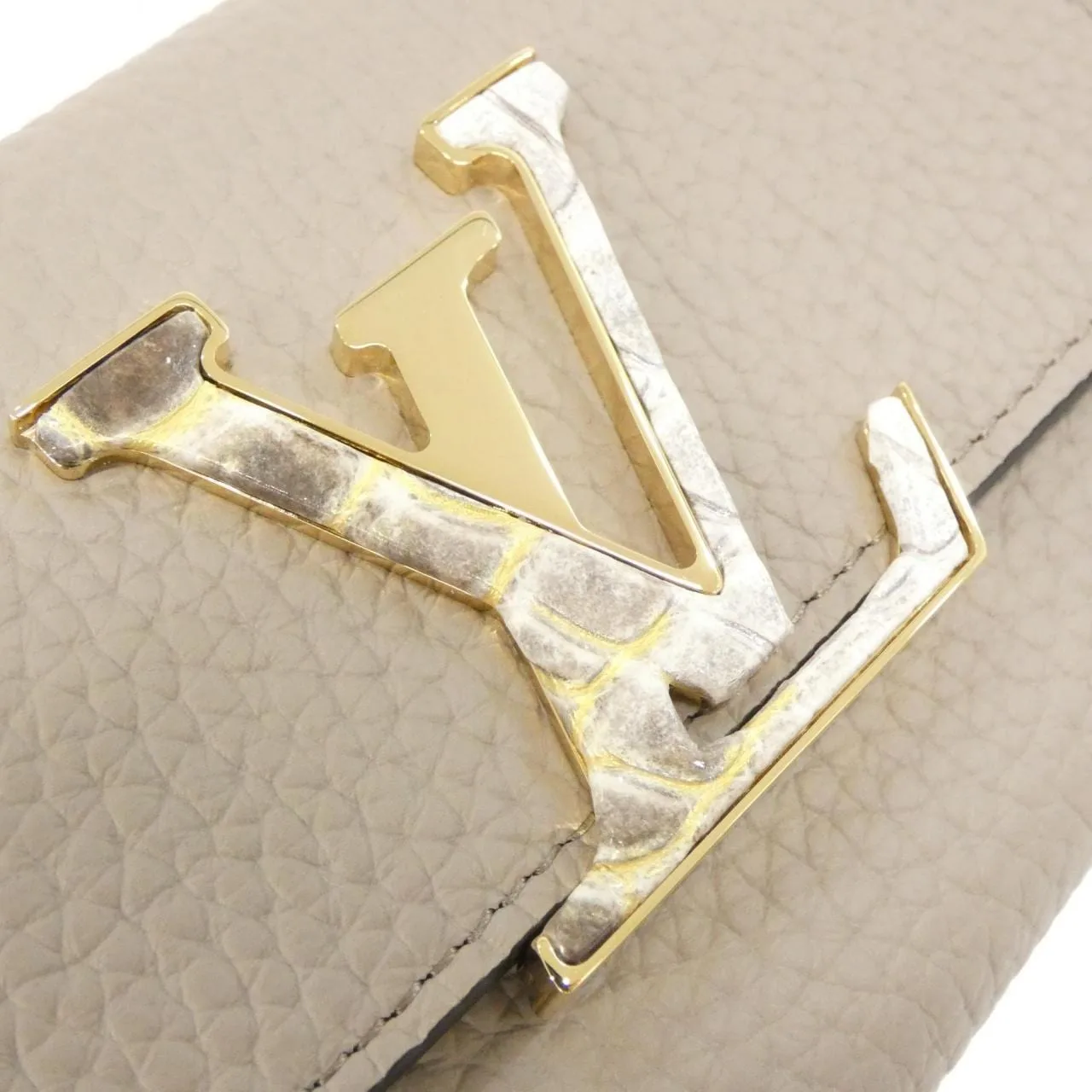 LOUIS VUITTON Capucines 銀包 皮革 3