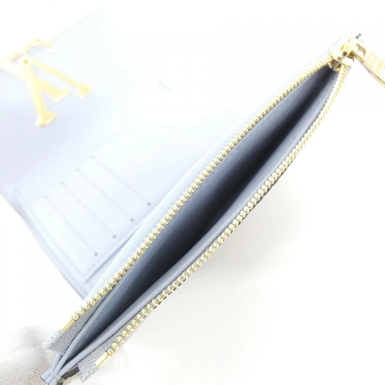 LOUIS VUITTON Capucines 銀包 皮革 5