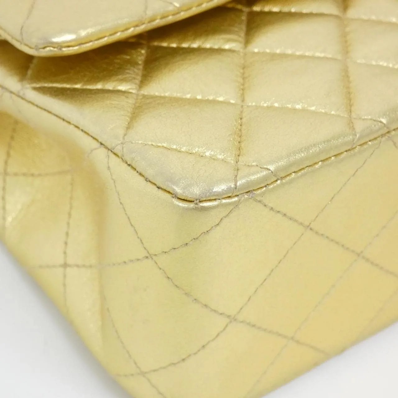 CHANEL Matelasse 1112 Shoulder Lambskin 3
