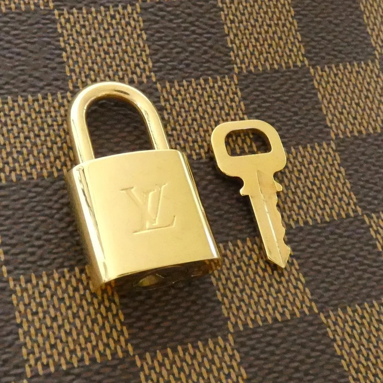 LOUIS VUITTON Alma N51131 Handbag Damier 3