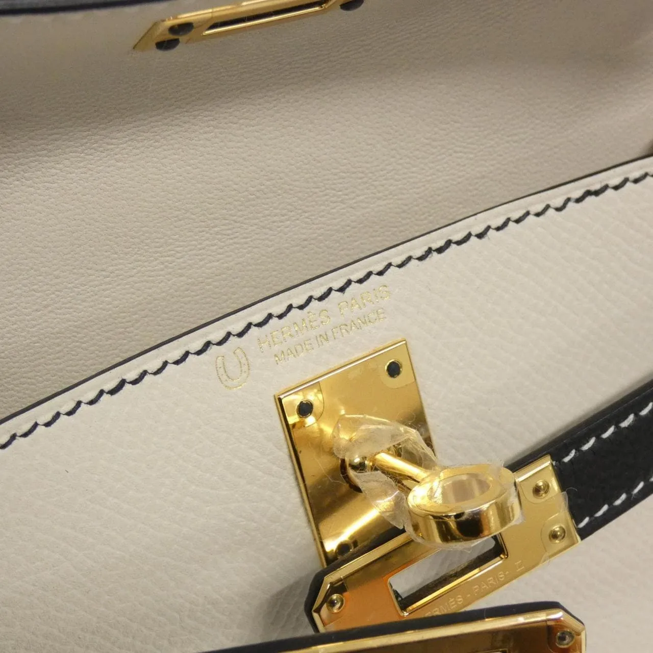 HERMES Kelly Handbag Epsom Black Epsom Leather Rank A - Thumbnail 5
