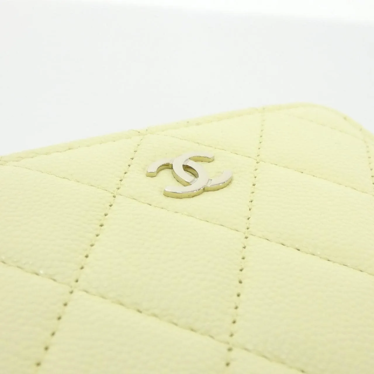 CHANEL Timeless Classic AP3999 Wallet Grained Calfskin Yellow Grained Calfskin Rank A - Thumbnail 4